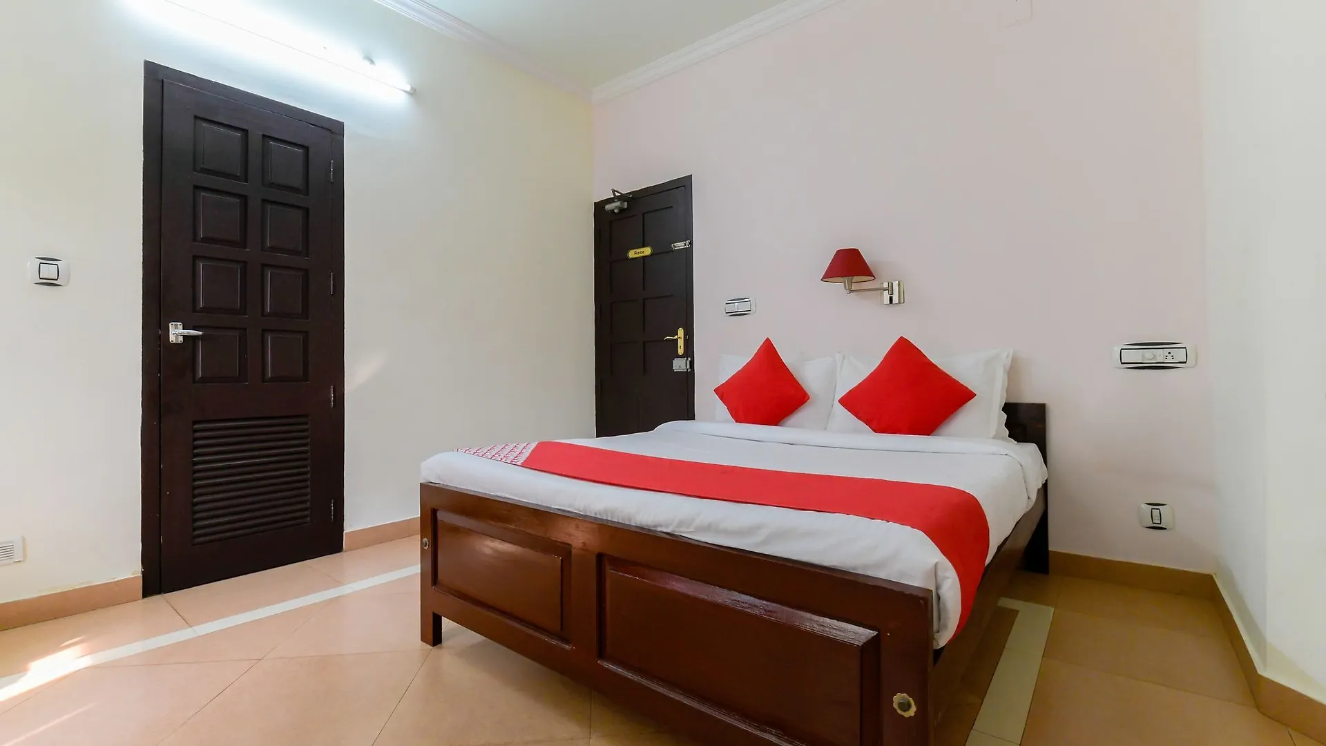 Oyo 10502 Hotel Villa Brook Alappuzha